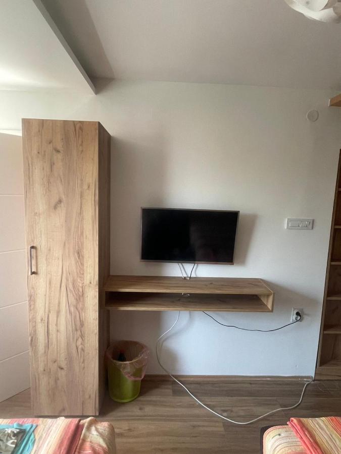 Apartments "Predah Kod Baraca" Ni Екстериор снимка