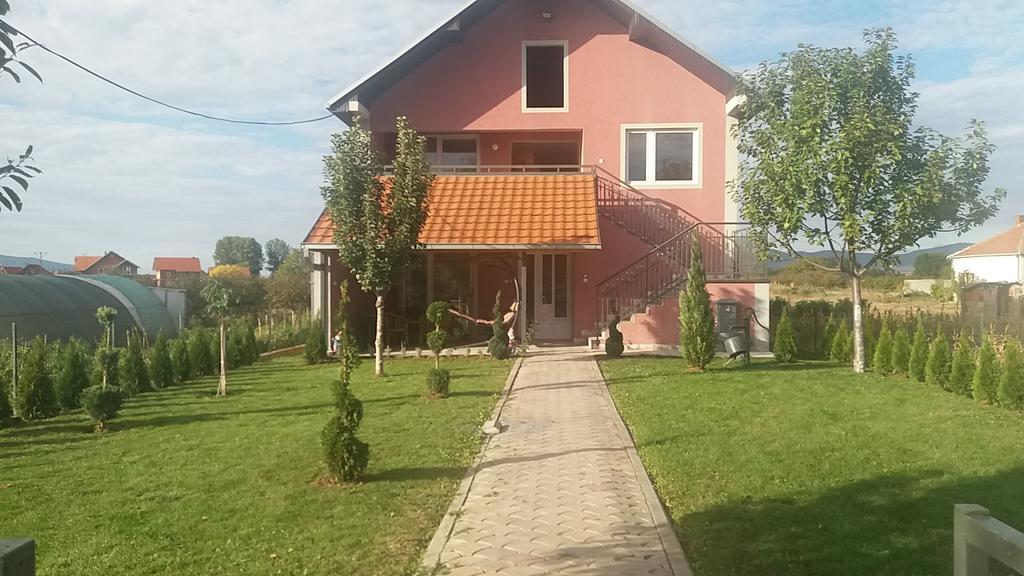 Apartments "Predah Kod Baraca" Ni Екстериор снимка