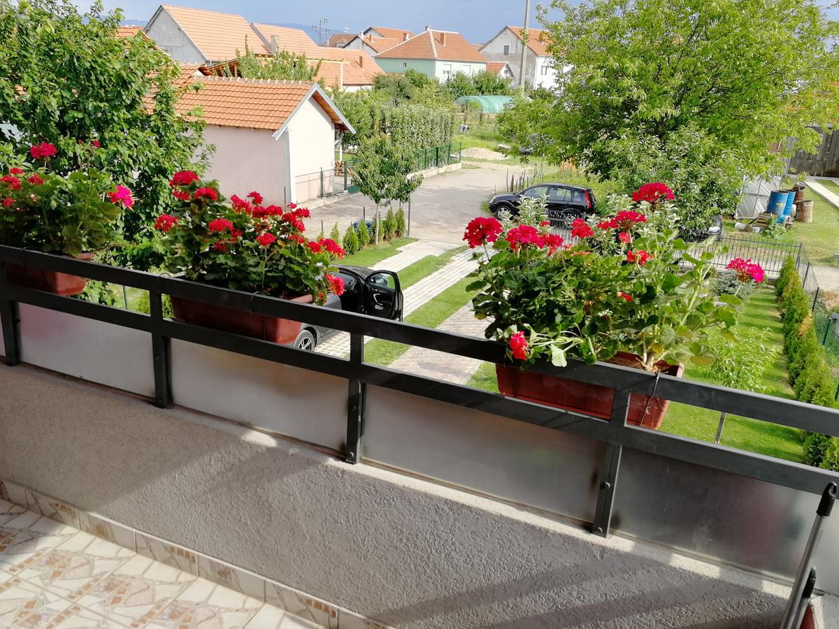 Apartments "Predah Kod Baraca" Ni Екстериор снимка